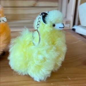 100% alpaca fur Fluffy figure  Alpaca Keychain 5” tall